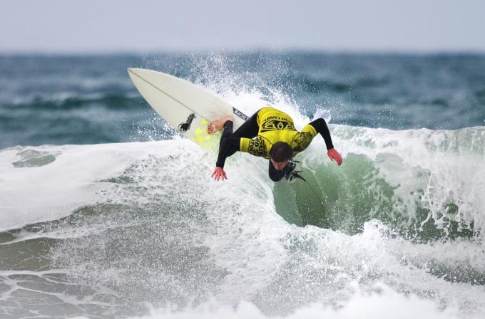 Reubin Pearce wins 2008 UK Pro Surf Tour