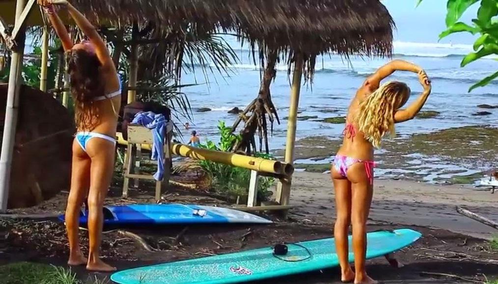 BALI SURFERS