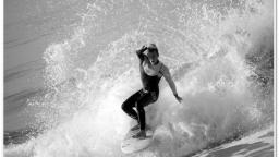 SURFING