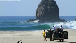 Salina Cruz Surf Camp & Surf Tours 8