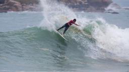 Joel Parkinson at the Hang Loose Pro Praia Vila