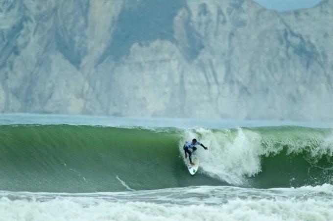 Making the drop at Midway Beach CWC
