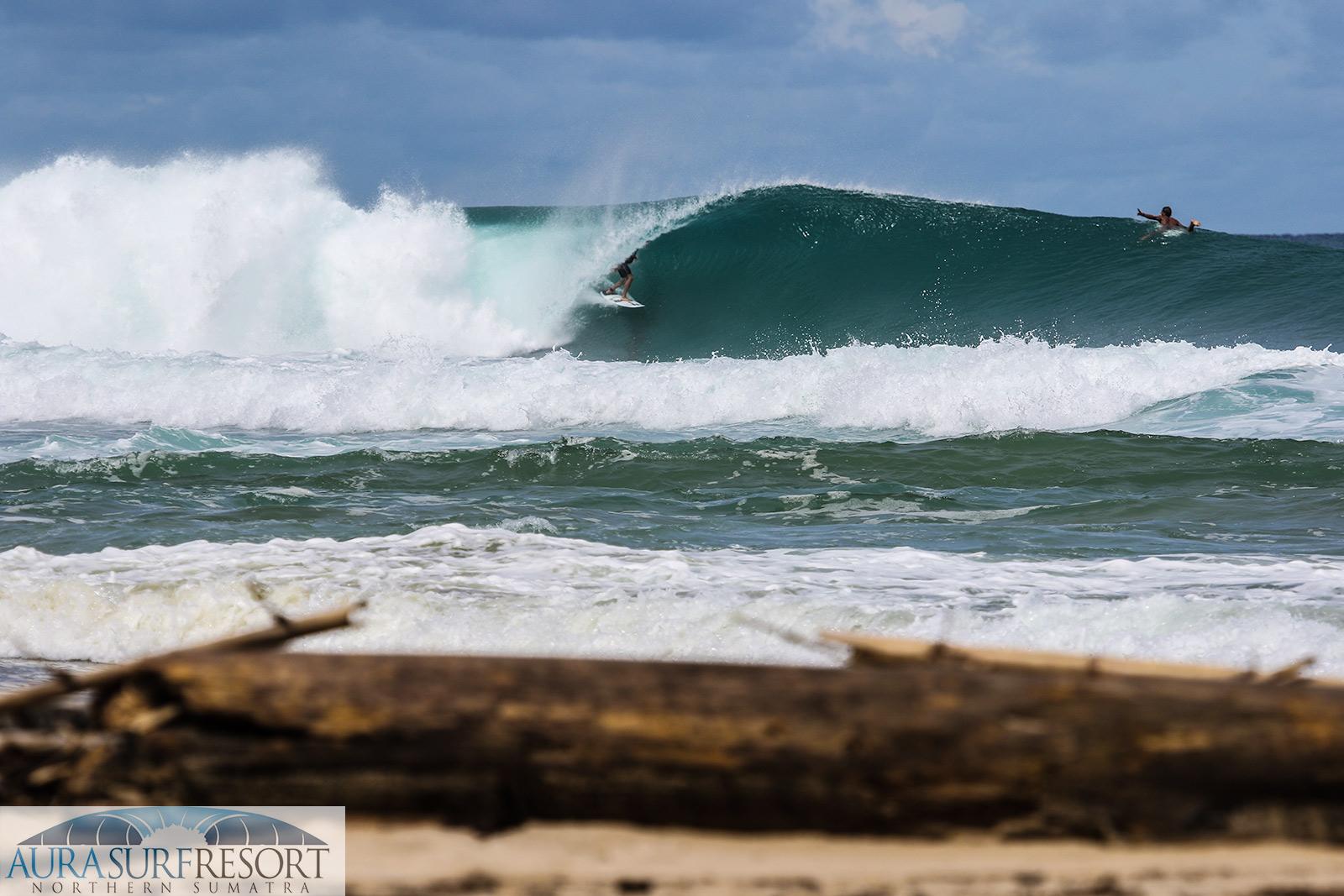 Aura Surf Resort 