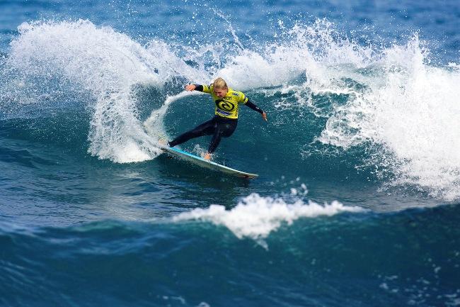 Stephanie Gilmore in sensational form at Bells