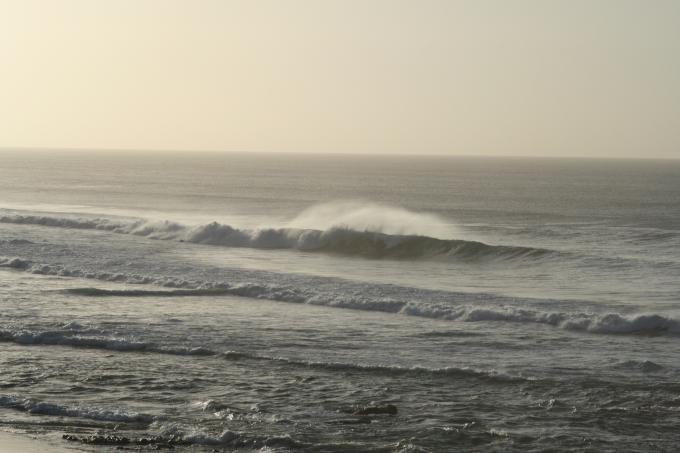www.rapanui-surfschool.com