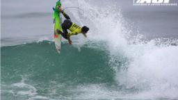 Gabriel Medina takes Cash for Tricks Lacanau