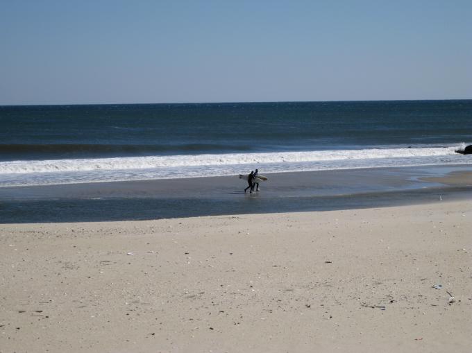 Surfing NJ in March !