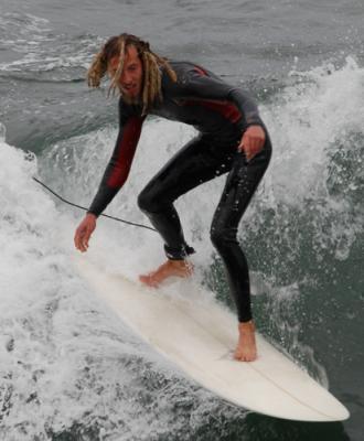 Close Up Surfing