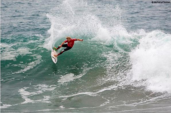 Patrick Gudauskas nice cutback