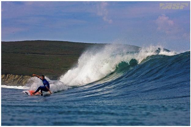 William Cardoso Defends Pantin Title