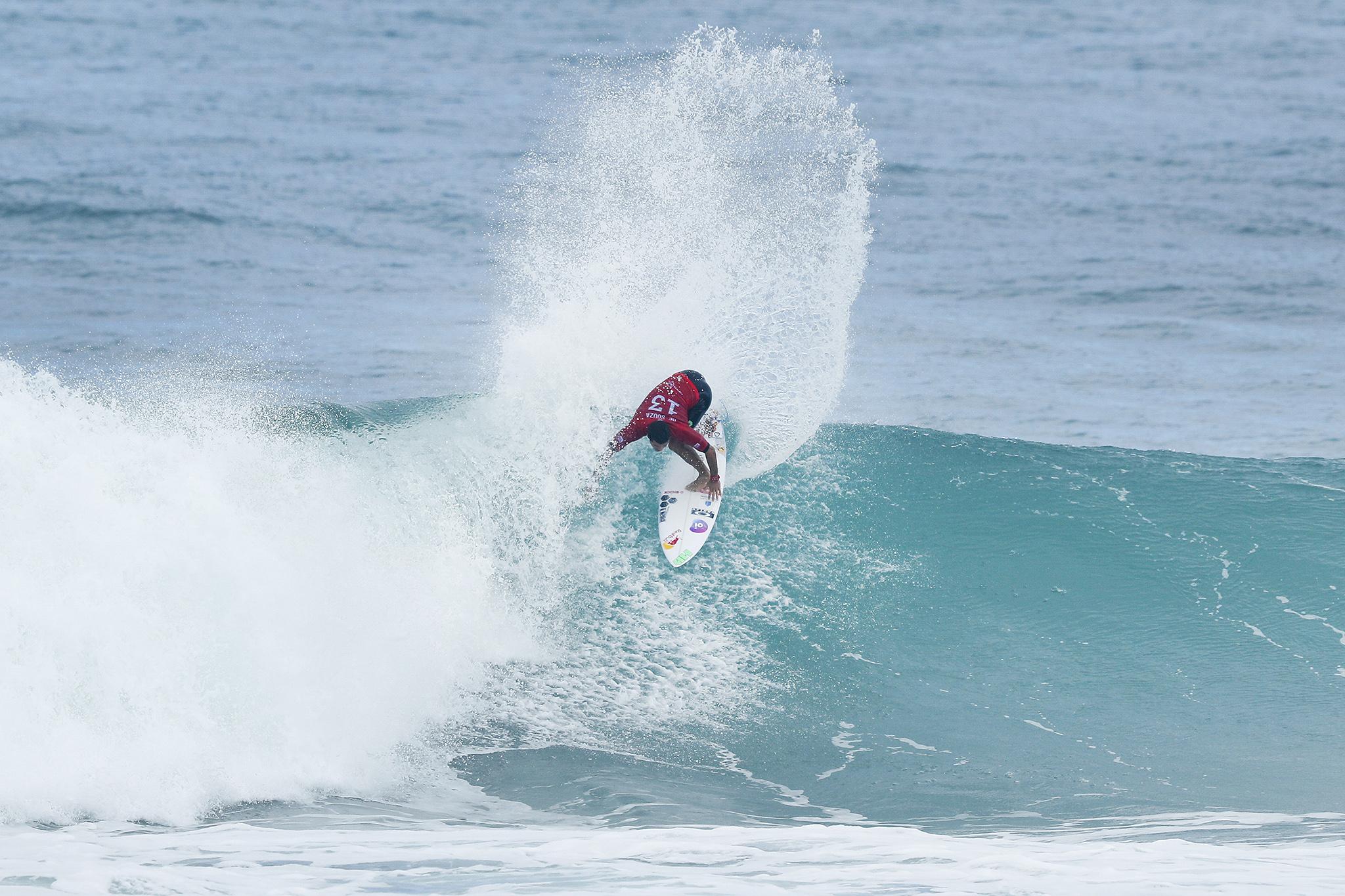 Adriano de Souza Wins Oi Rio Pro