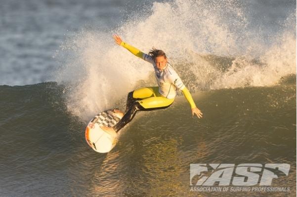Courtney Conlogue Wins at Fitzroy Beach