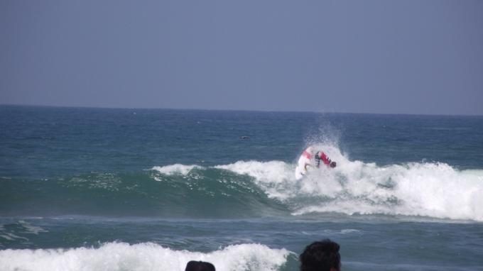 Quiksilver surf open Acapulco R1 Action