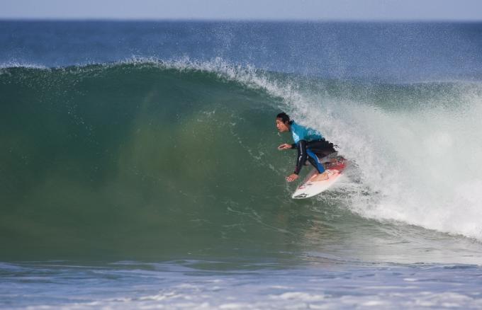Jordy Smith gets some tube time