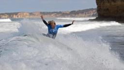 Stephanie Gilmore at Bells Beach
