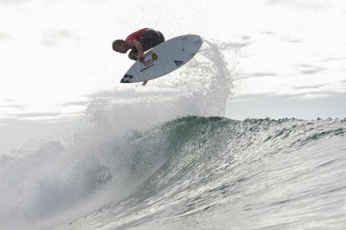 Taj Burrow at the Rip Curl Pro Search 2009 at Belgas