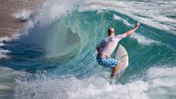 SURFING
