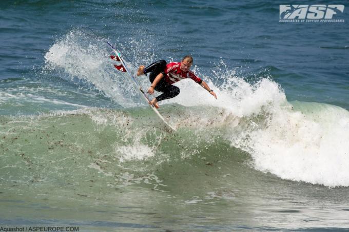 Ian Fontaine winning the Billabong Pro Junior Sopelana