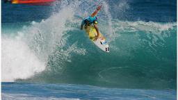 Tiago Pires heads back to the Azores