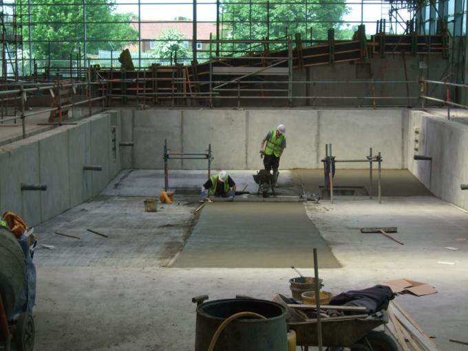 Flowrider being built 3
