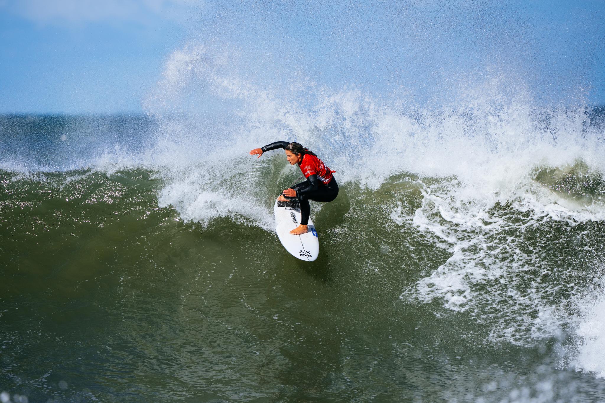Francisca Veselko wins the 2025 Newcastle Surfest