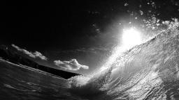 Cornwall shorebreak black & white 2 