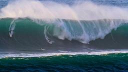 Big day at Waimea Bay