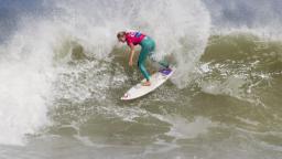Stephanie Gilmore at Supertubos