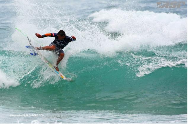 Vasco Ribeiro wins Oakley Pro Junior San Sebastian