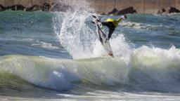 Clean small waves at Belgas