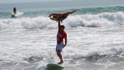 Tandem Surfing III
