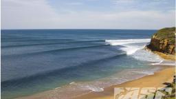 Small Waves at Bells Beach