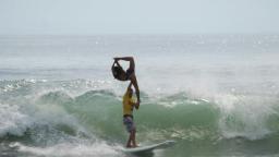 Tandem Surfing I