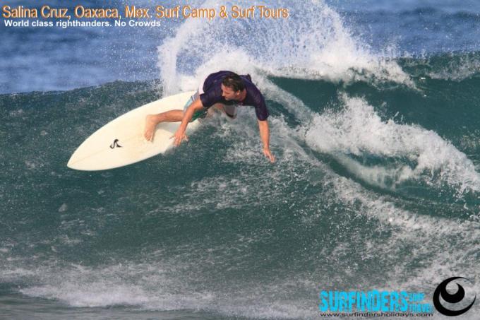 Salina Cruz Surf Camp & Surf Tours 1