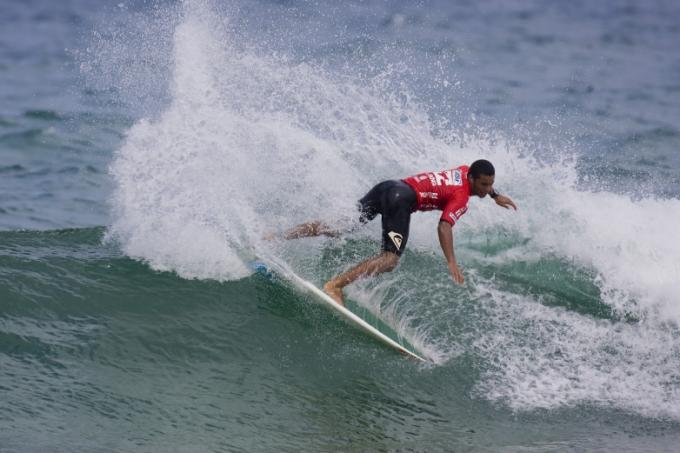 Dantas stands out in Billabong ASP World Junior Championships