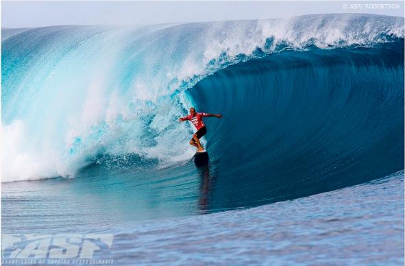 Kelly Slater Does It Again
