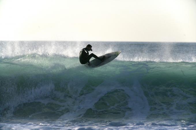 Surfing Portugal, local spot areia branca