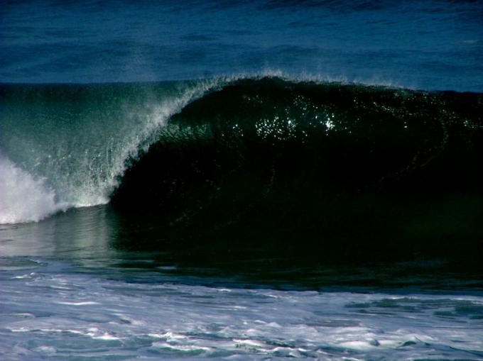Nicely Breaking Wave