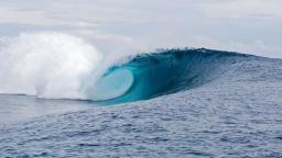 Empty Wave at Teahupo'o
