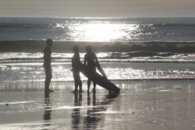 SURFING FIGUEIRA - Surf School