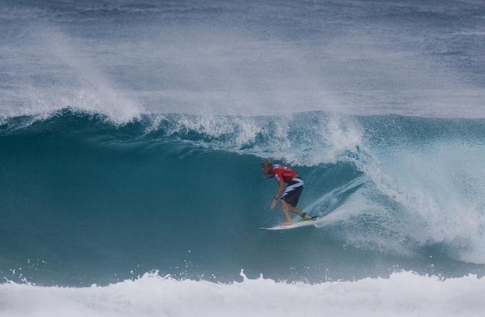Mick Fanning at Snapper