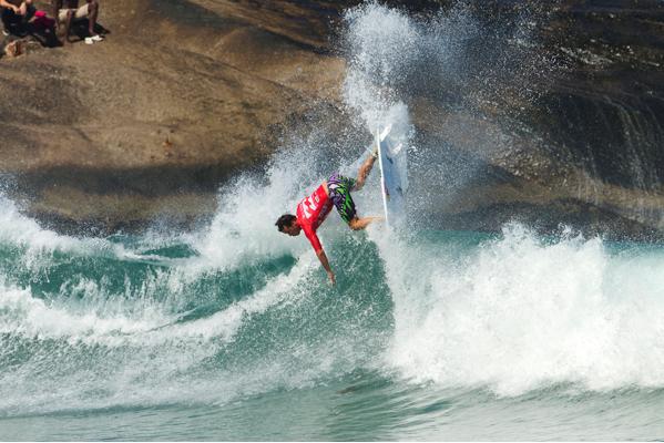 Julian Wilson Puts on a Show in Rio