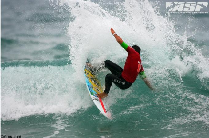 Gony Zubizarreta at Praia de Cordoama
