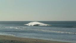 El Salvador Waves