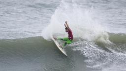 Michel Bourez at Praia Vila