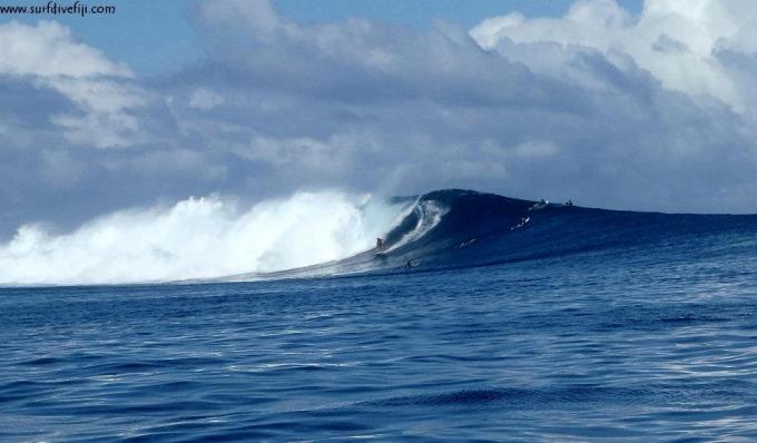 Surfing Fiji Cloudbreak