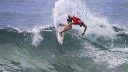 Bianca Buitendag wins the Billabong WJC Narrabeen