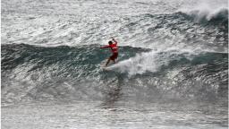 Antoine Delpero Longboarding at Makaha
