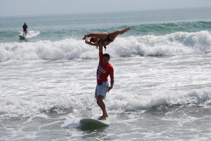Tandem Surfing III