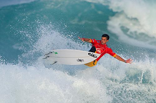 Alejo Muniz in Quiksilver Pro France 2011
